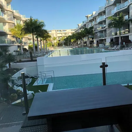 Apartment Il Sofisticato - Luxury Swimming Pool View