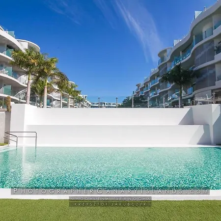 Il Sofisticato - Luxury Swimming Pool View Apartment